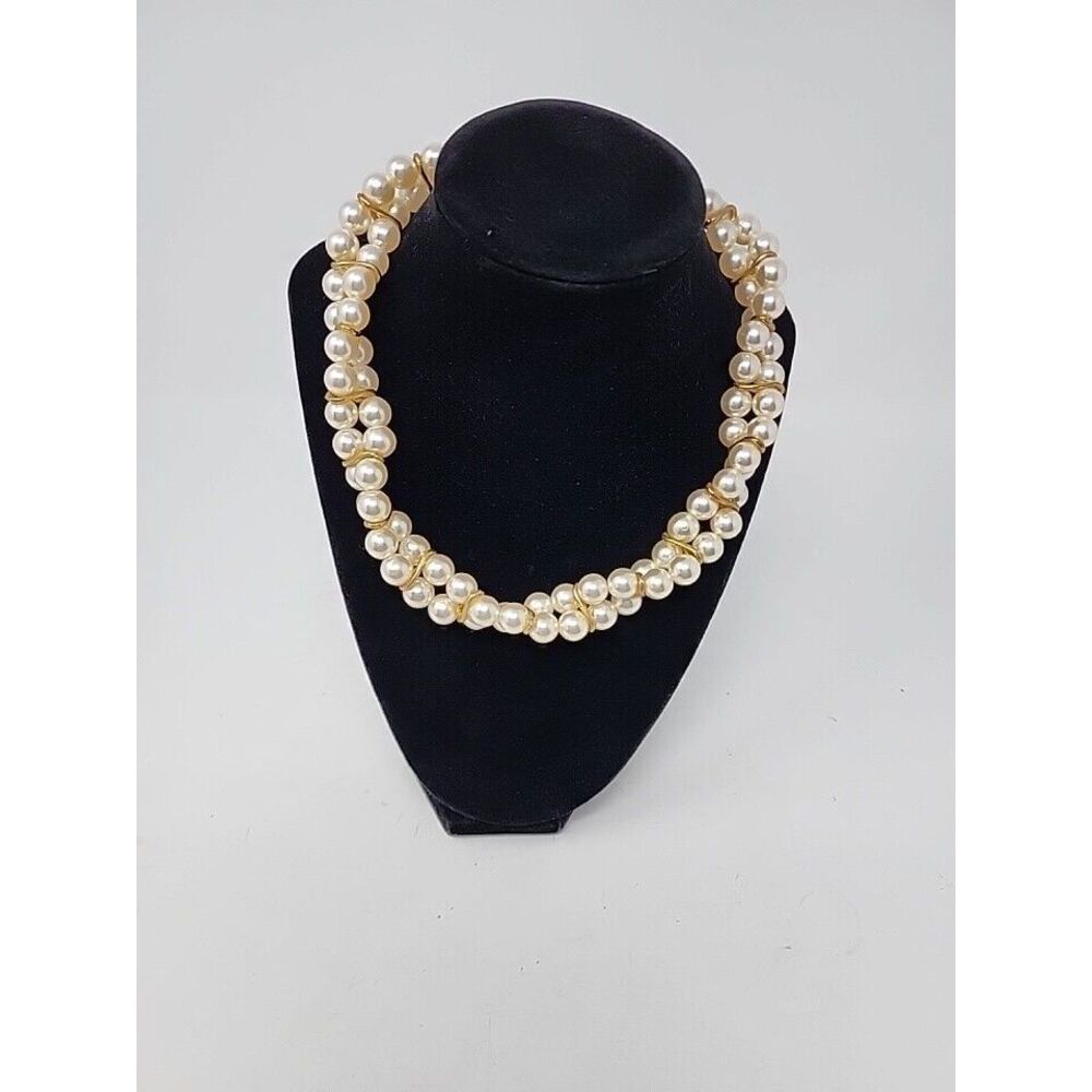 Vintage Twisted Two Strand Faux Pearl Gold Tone Metal Accents Women's Necklace - Picture 2 of 12